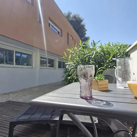 Georges De Didonne - Confort Et Detente Pour Cet - 400m